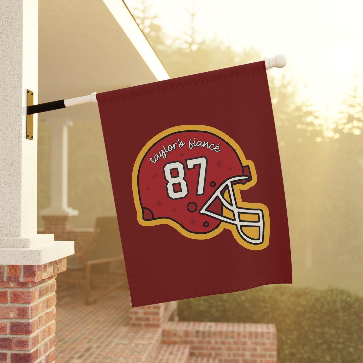 Go Taylor's Fiancé Garden & House Flag